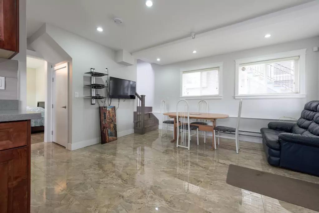Great Place To Stay Vancouver Bagian luar foto